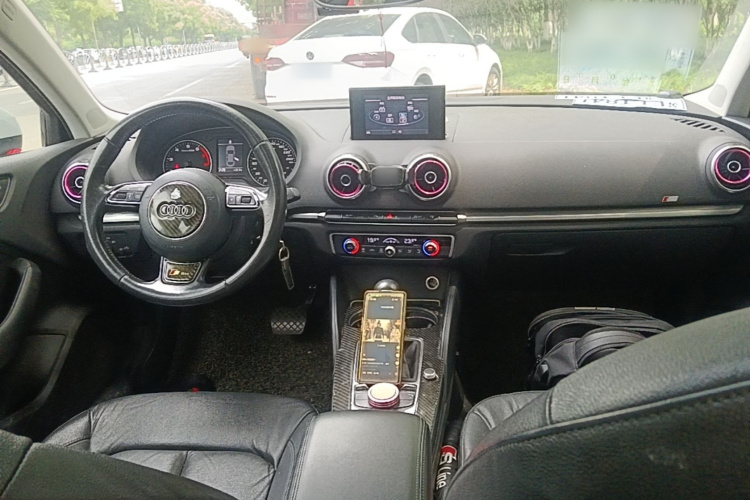 Audi A3 2015 car image #10