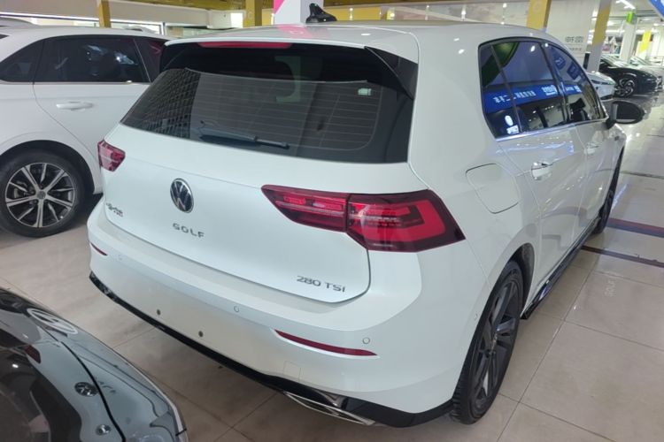 Volkswagen Golf 2023 imagem de carro #4
