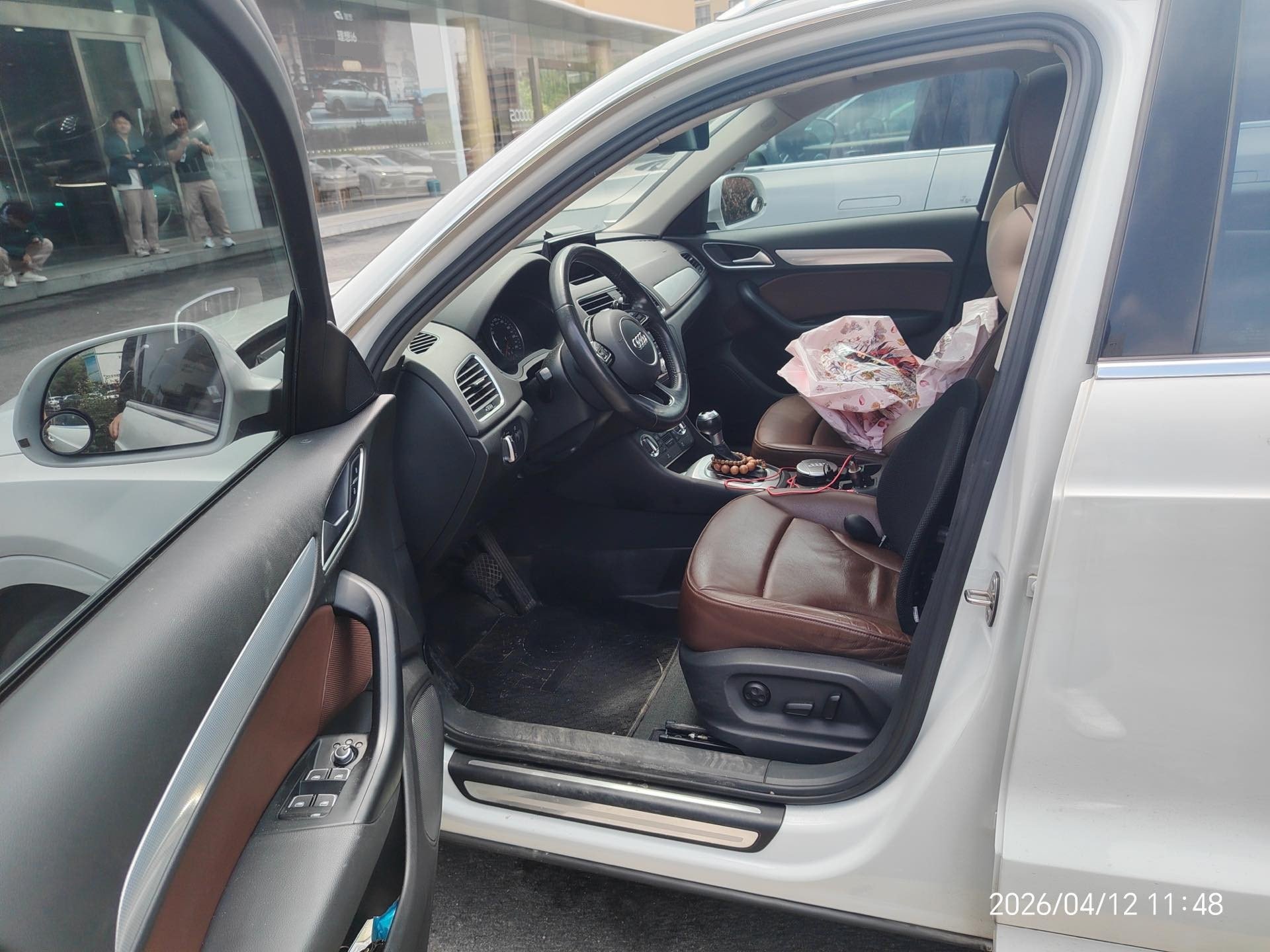 Audi Q3 2016 car image #3