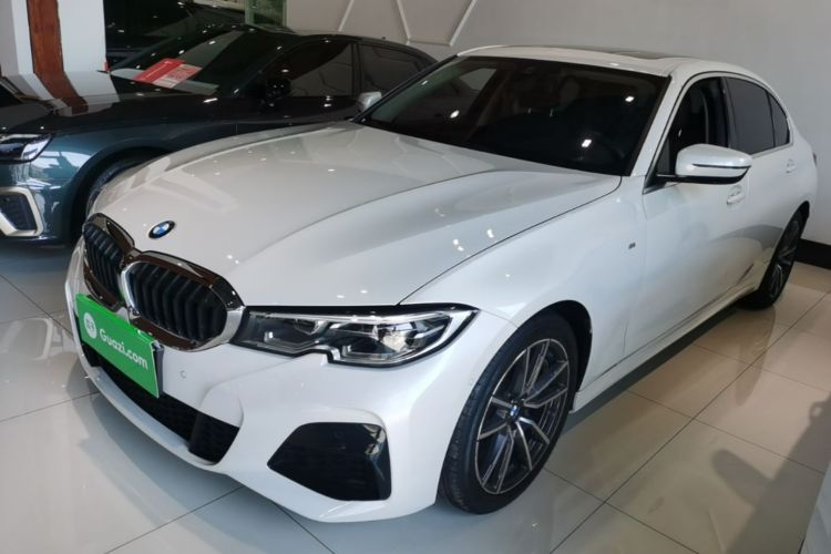 BMW 3 Series 2020 car image #2