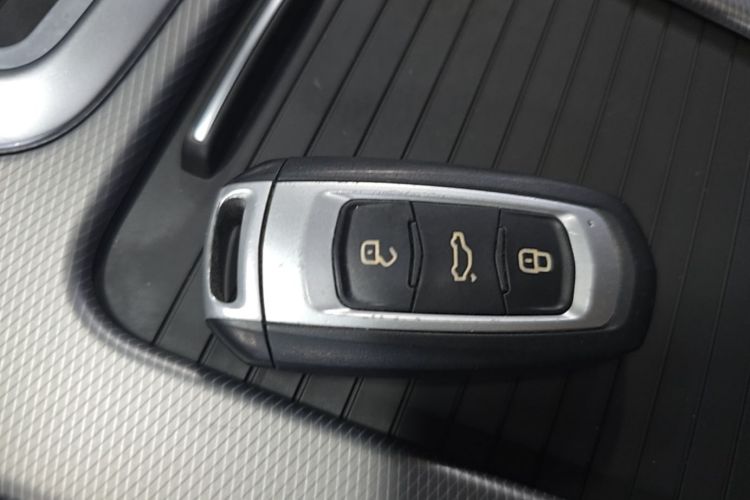 GEELY Emgrand GS 2019 car image #9