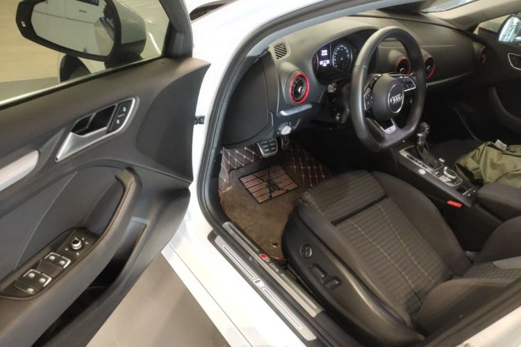 Audi A3 2020 car image #18