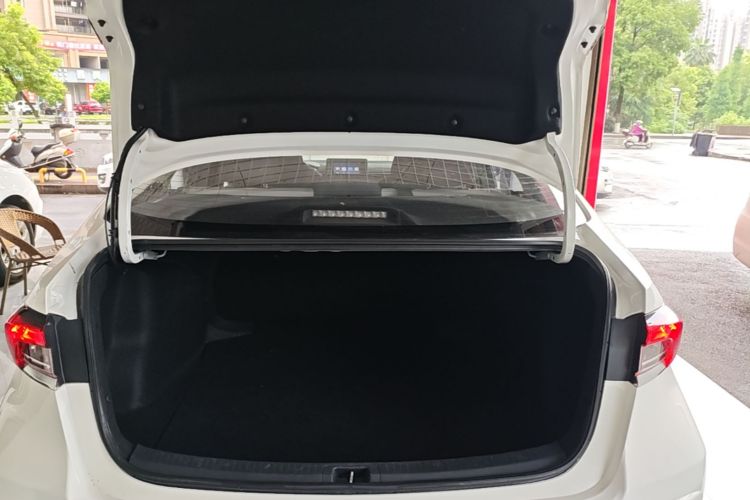 Toyota Corolla 2023 car image #19