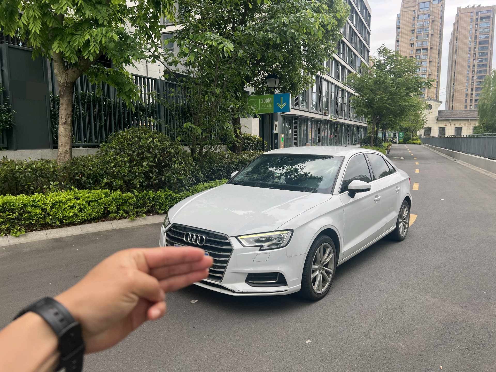 2019 2019 car image
