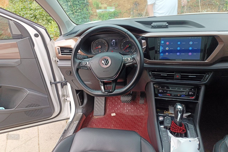 Volkswagen Tharu 2021 #12 Volkswagen Tharu 2021 immagine di auto #12