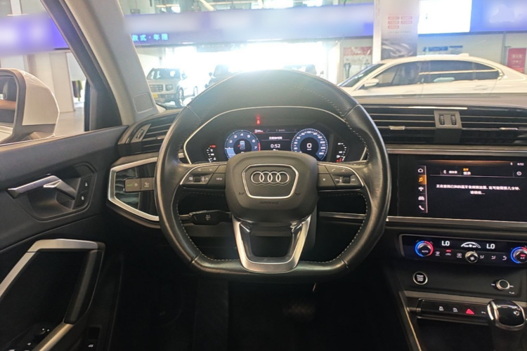 Audi Q3 2021 #11 Audi Q3 2021 car image #11