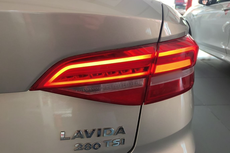Volkswagen Lavida 2020 car image #8
