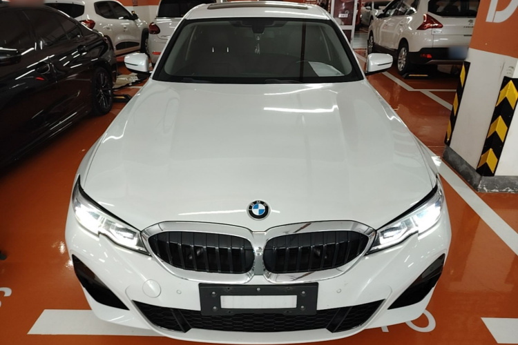 BMW 3 Series 2021 #3 BMW 3 Series 2021 car image #3