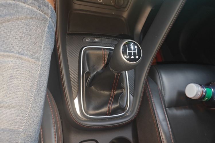 MG ZS 2023 car image #14