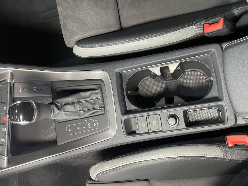 Audi Q3 2023 car image #15