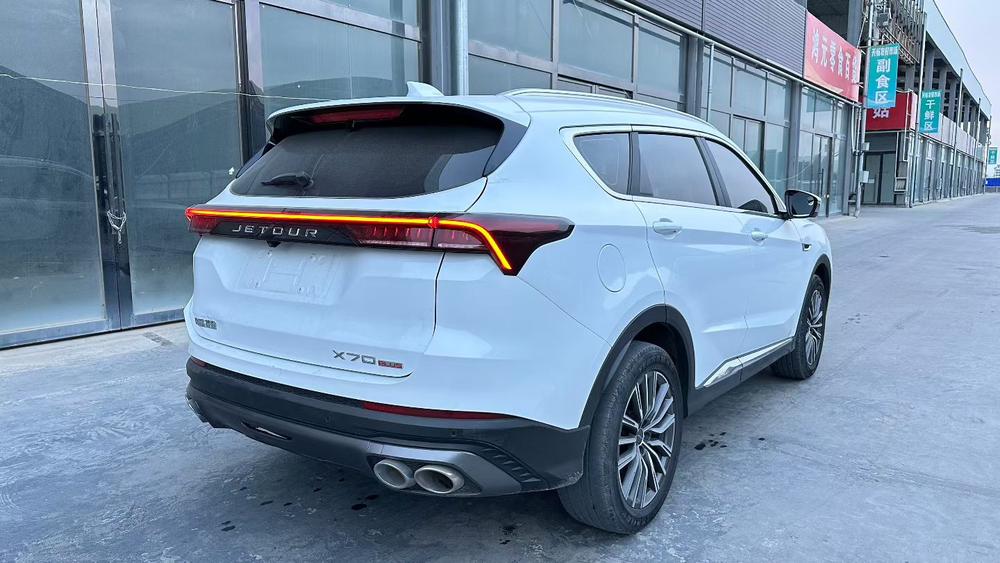 Jetour X70 PLUS 2024 car image #6