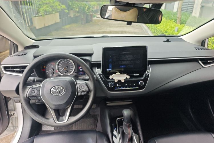 Toyota Corolla 2024 car image #11