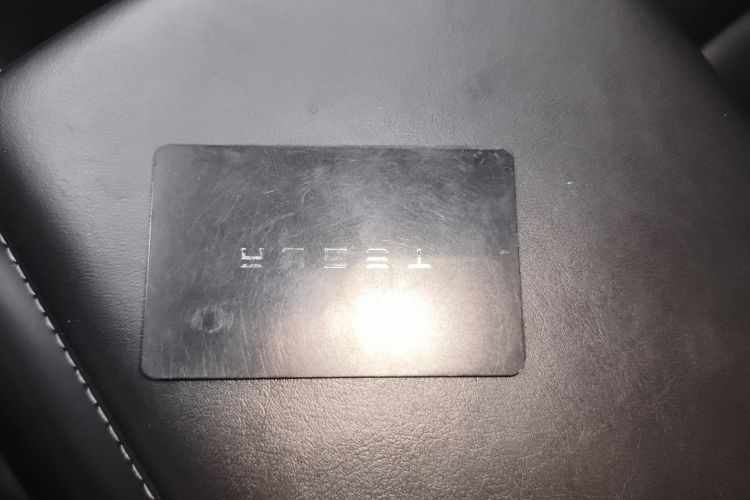 Tesla Model 3 2021 car image #9