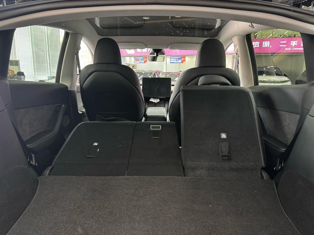 Tesla Model Y 2022 #16 Tesla Model Y 2022 car image #16
