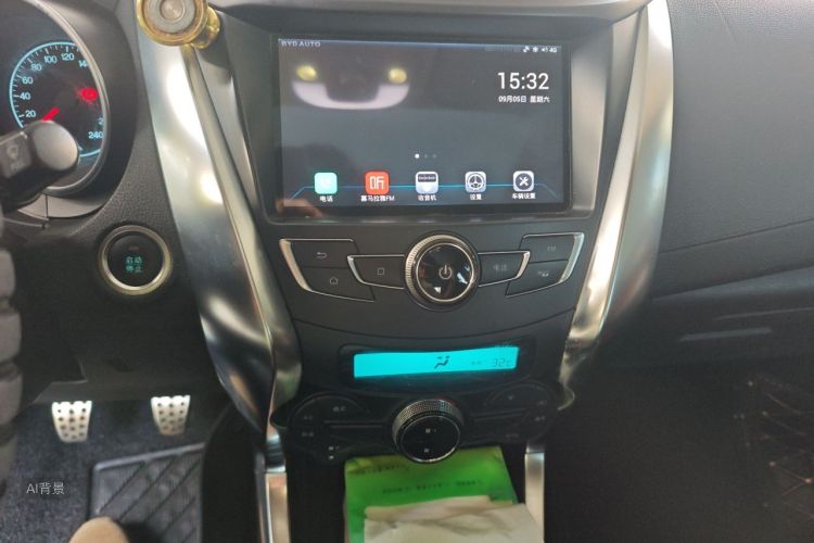 BYD Yuan 2016 #15 BYD Yuan 2016 car image #15