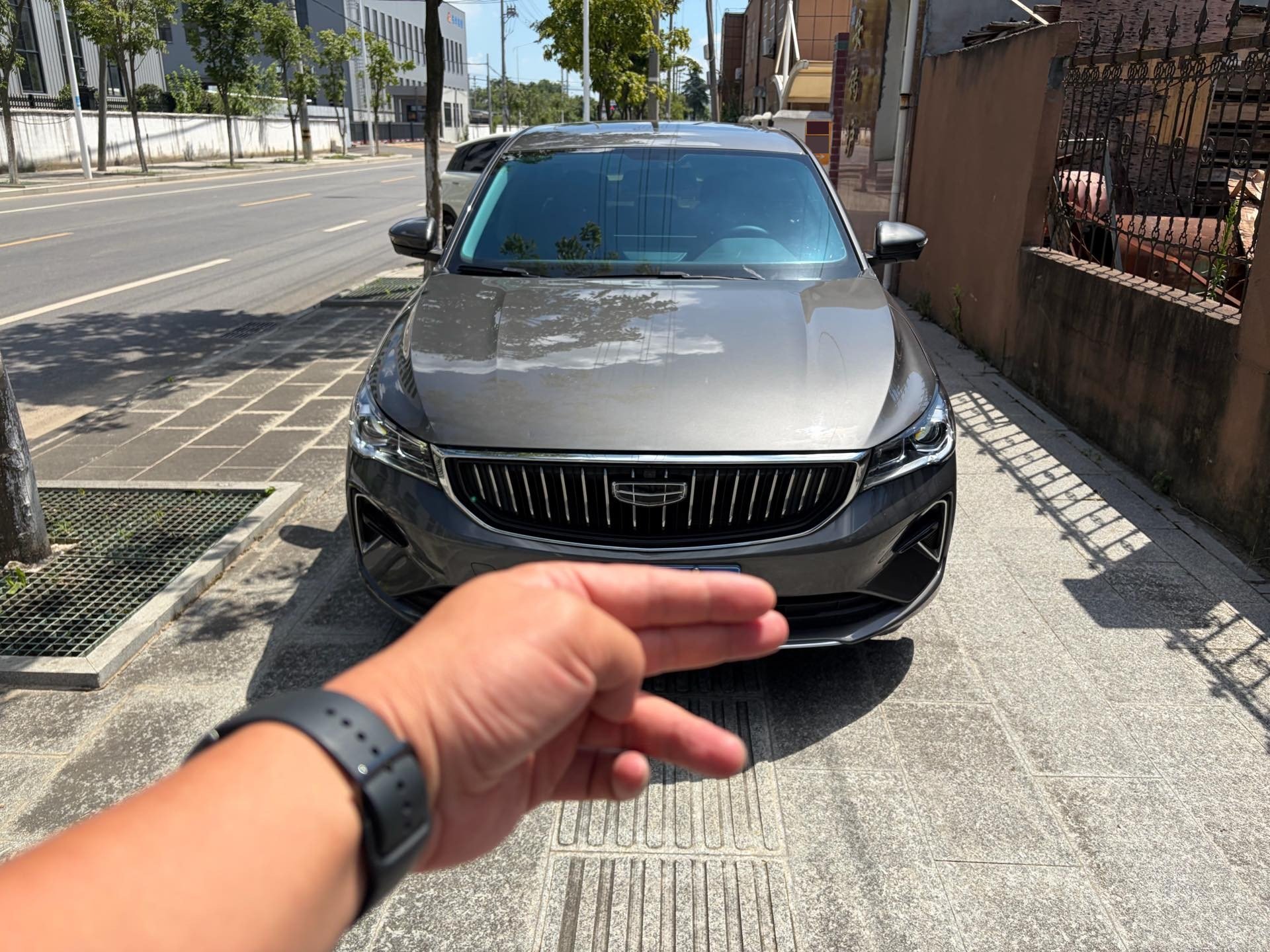 GEELY Emgrand 2024 immagine di auto #2
