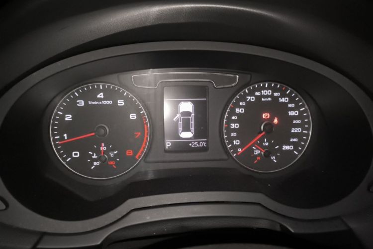 Audi Q3 2017 #16 Audi Q3 2017 car image #16