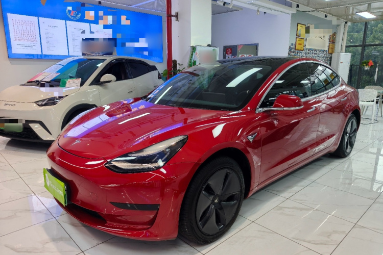 Tesla Model 3 2020 car image #2