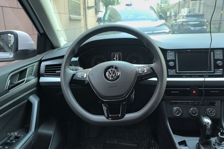 Volkswagen Lavida 2019 car image #12