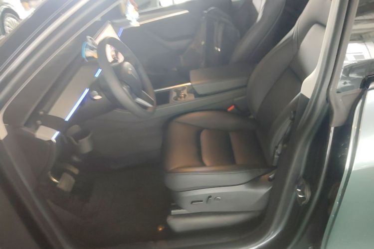 Tesla Model Y 2024 #15 Tesla Model Y 2024 immagine di auto #15