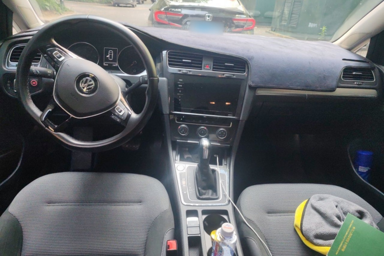 Volkswagen Golf 2020 imagem de carro #7