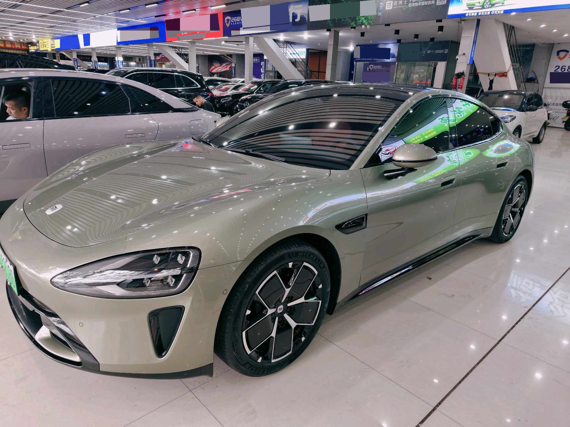 MI SU7 2025 car image 