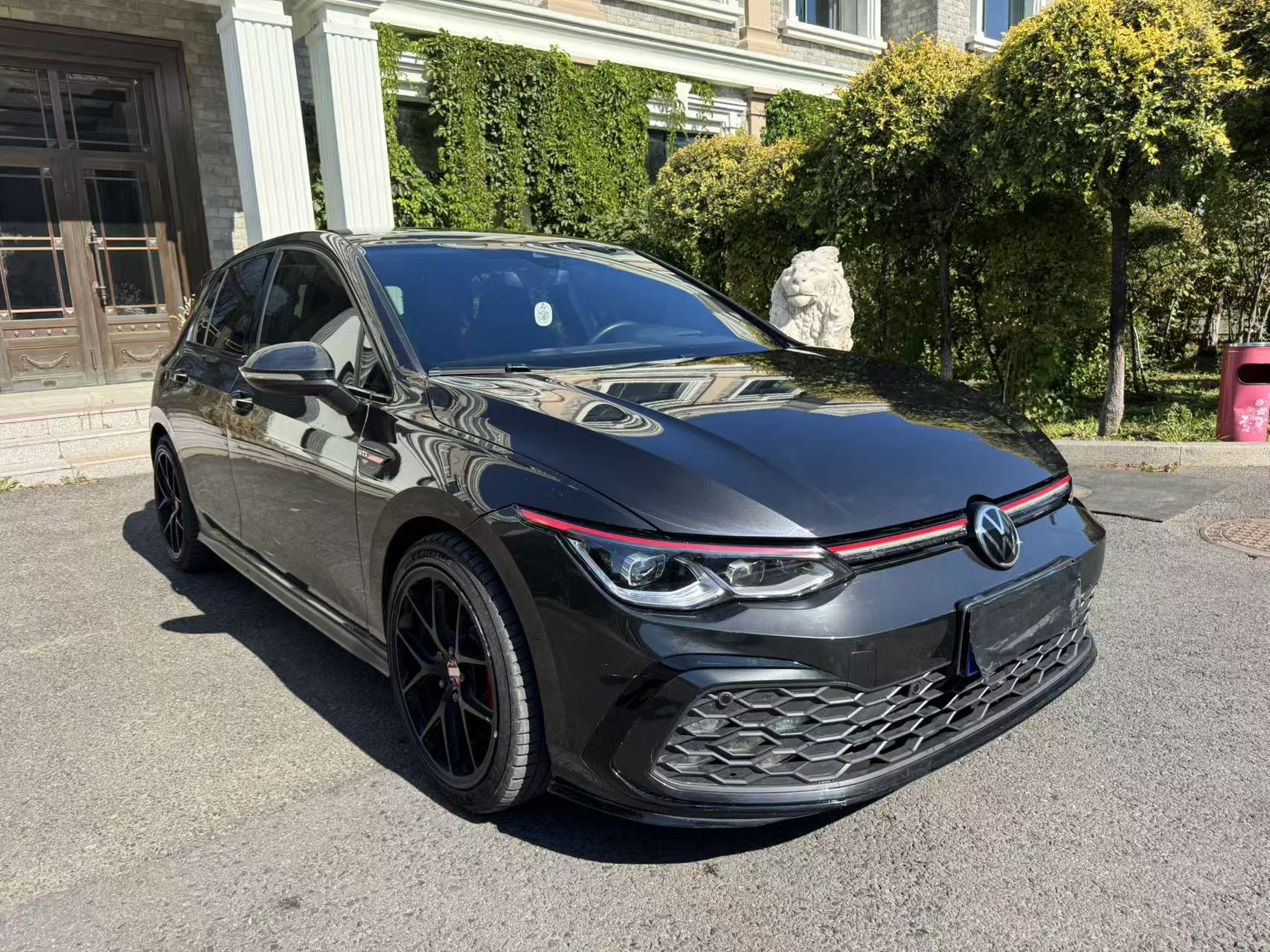 Volkswagen GolfGTI 2022 car image 