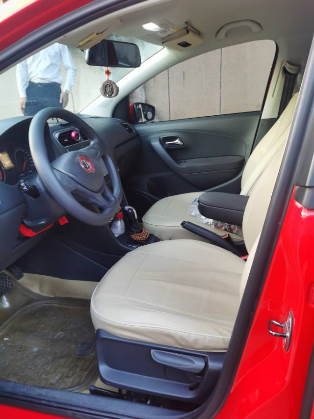 Volkswagen Polo 2014 car image #7