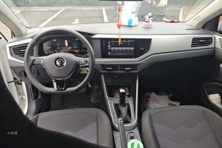Volkswagen Polo 2023 car image #11