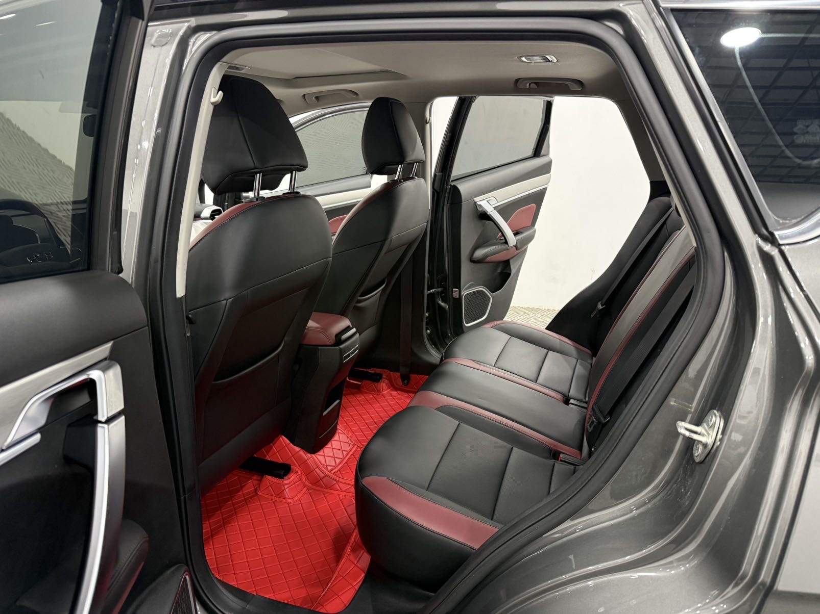 GEELY Coolray 2023 #6 GEELY Coolray 2023 car image #6