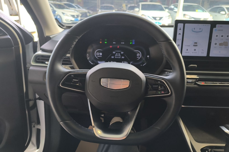 GEELY Emgrand 2025 car image #15