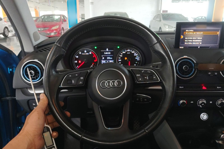 Audi A3 2018 #11 Audi A3 2018 car image #11