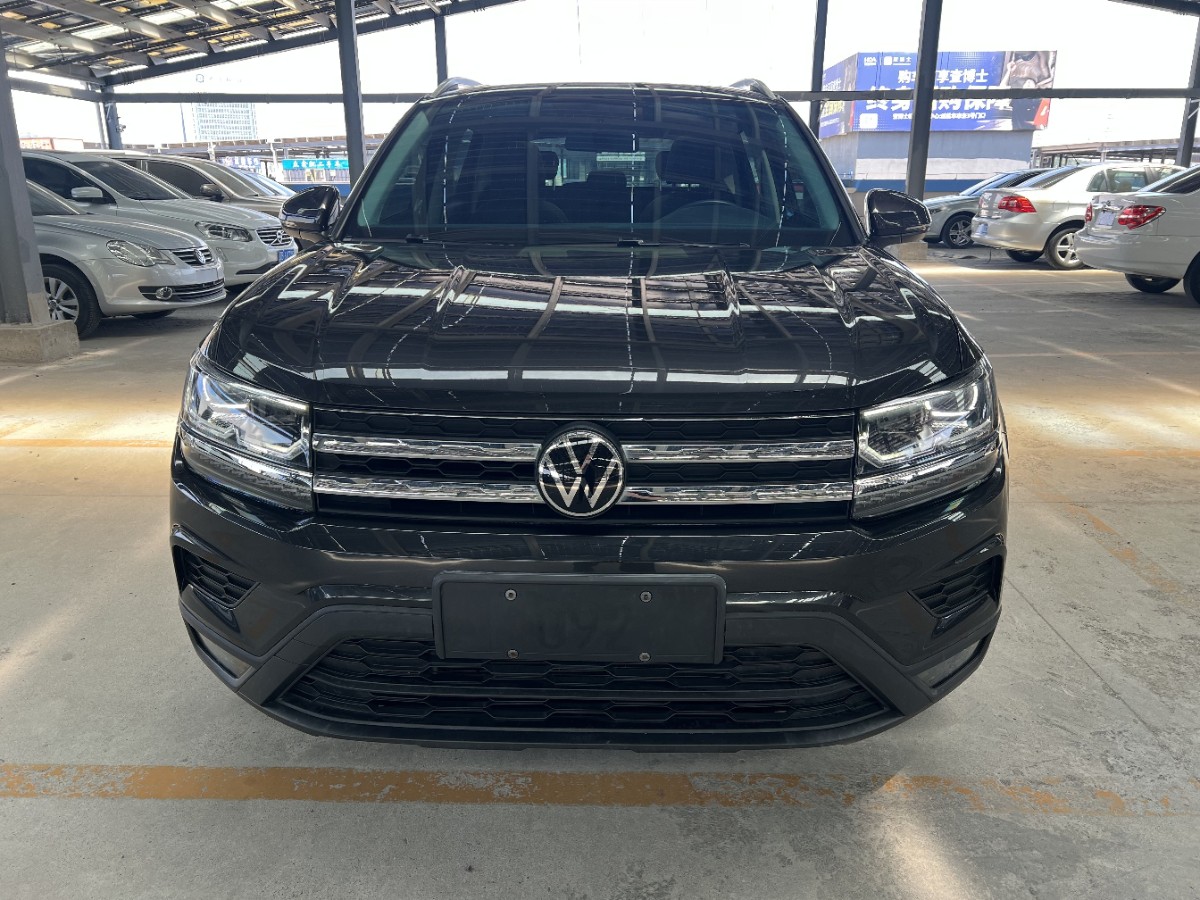 Volkswagen Tharu 2022 car image #2