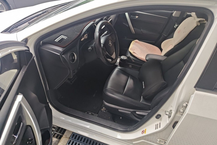 Toyota Corolla 2019 #13 Toyota Corolla 2019 car image #13