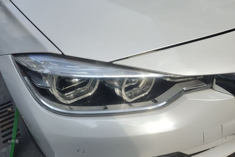 BMW 3 Series 2018 #8 BMW 3 Series 2018 car image #8