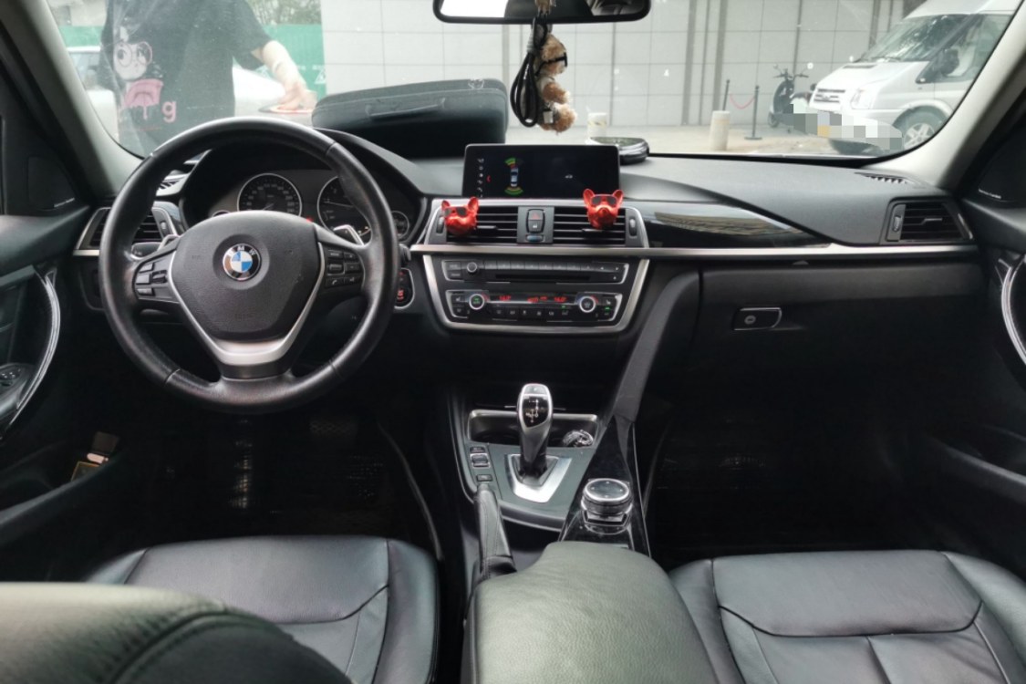 BMW 3 Series 2014 car image #21