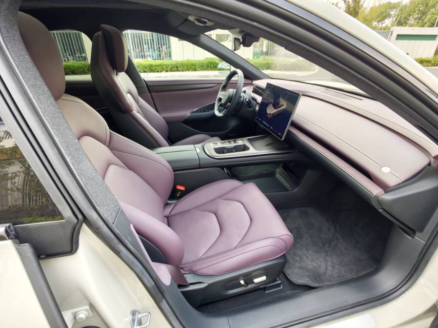 MI SU7 2024 imagem de carro #16