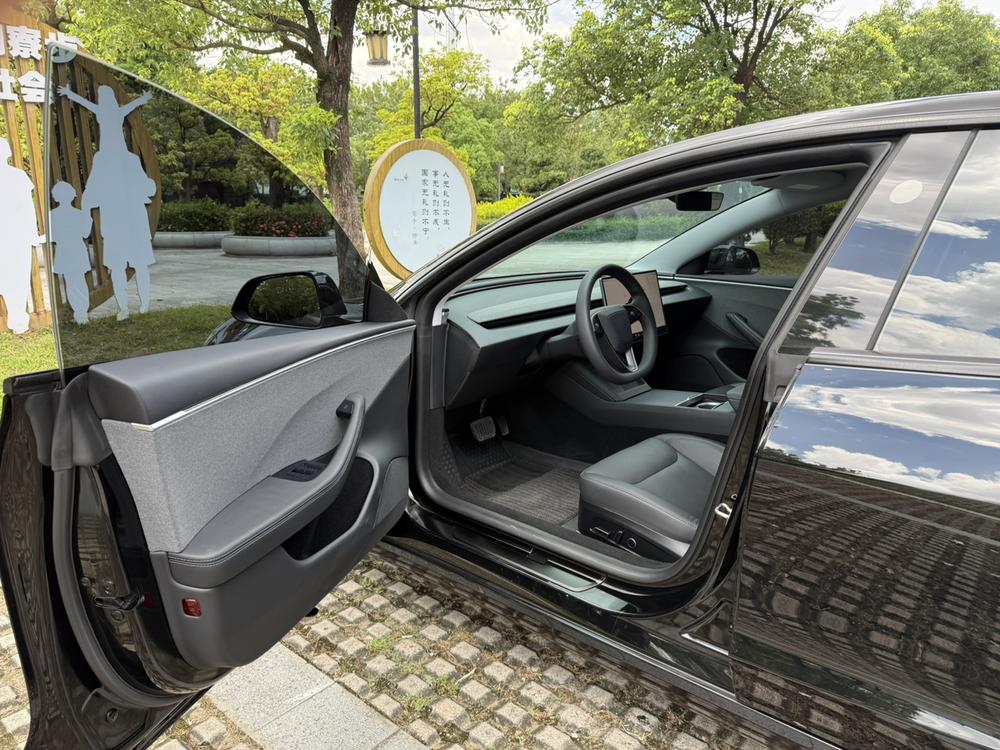 Tesla Model 3 2024 #17 Tesla Model 3 2024 car image #17