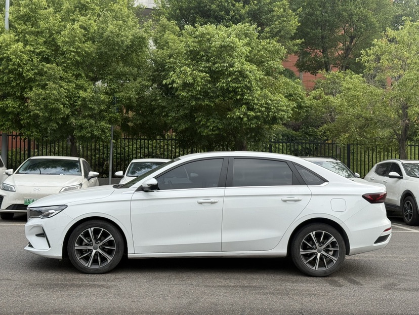 GEELY Emgrand 2023 car image #4