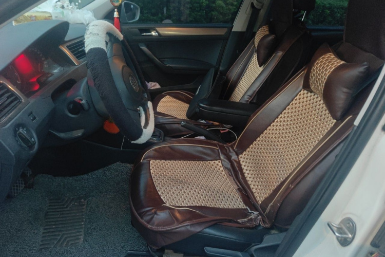Volkswagen Santana 2016 car image #17