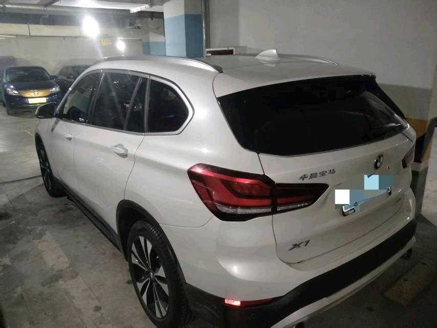 BMW X1 2021 car image #2