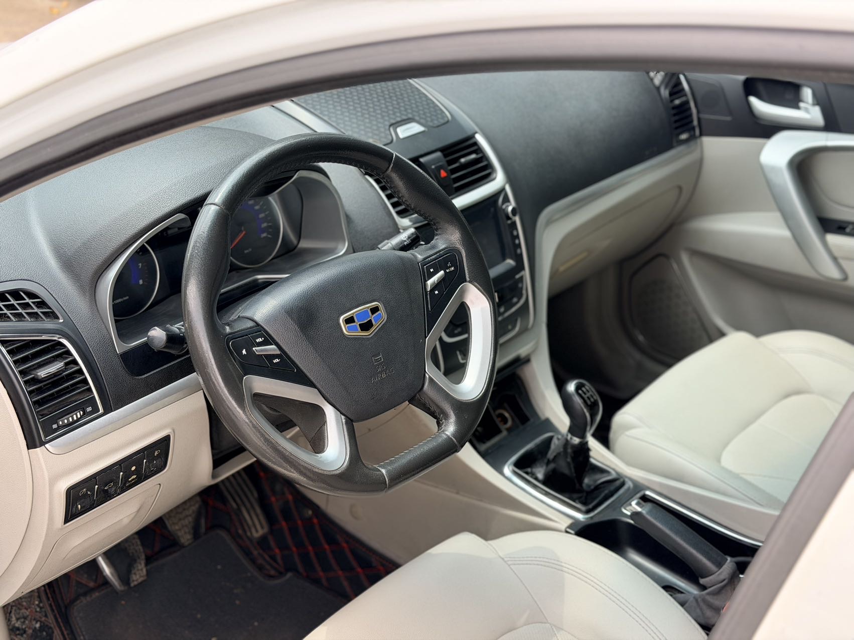 GEELY Emgrand 2016 #5 GEELY Emgrand 2016 car image #5