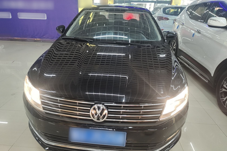 Volkswagen Lavida 2017 car image #3
