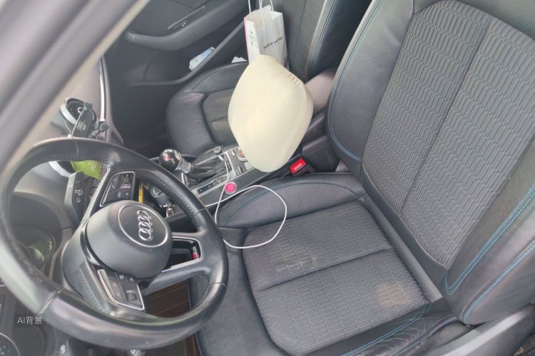 Audi A3 2020 car image #17