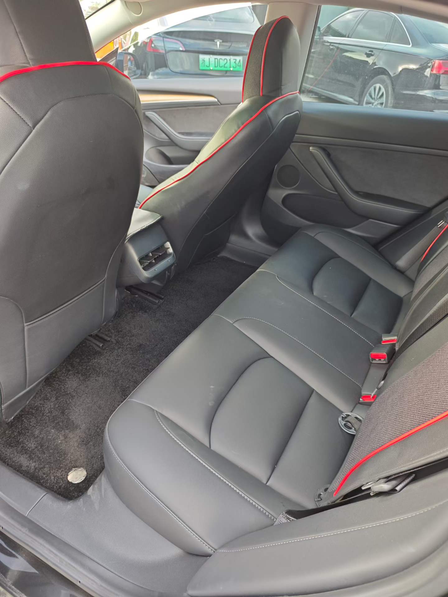 Tesla Model 3 2021 immagine di auto #3