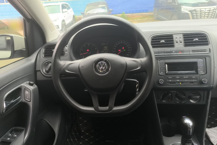 Volkswagen Polo 2016 #11 Volkswagen Polo 2016 car image #11