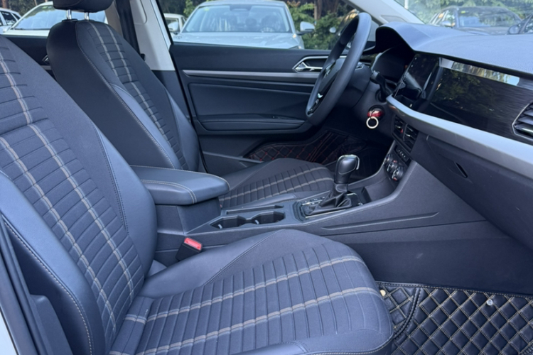 Volkswagen Lavida 2022 car image #17