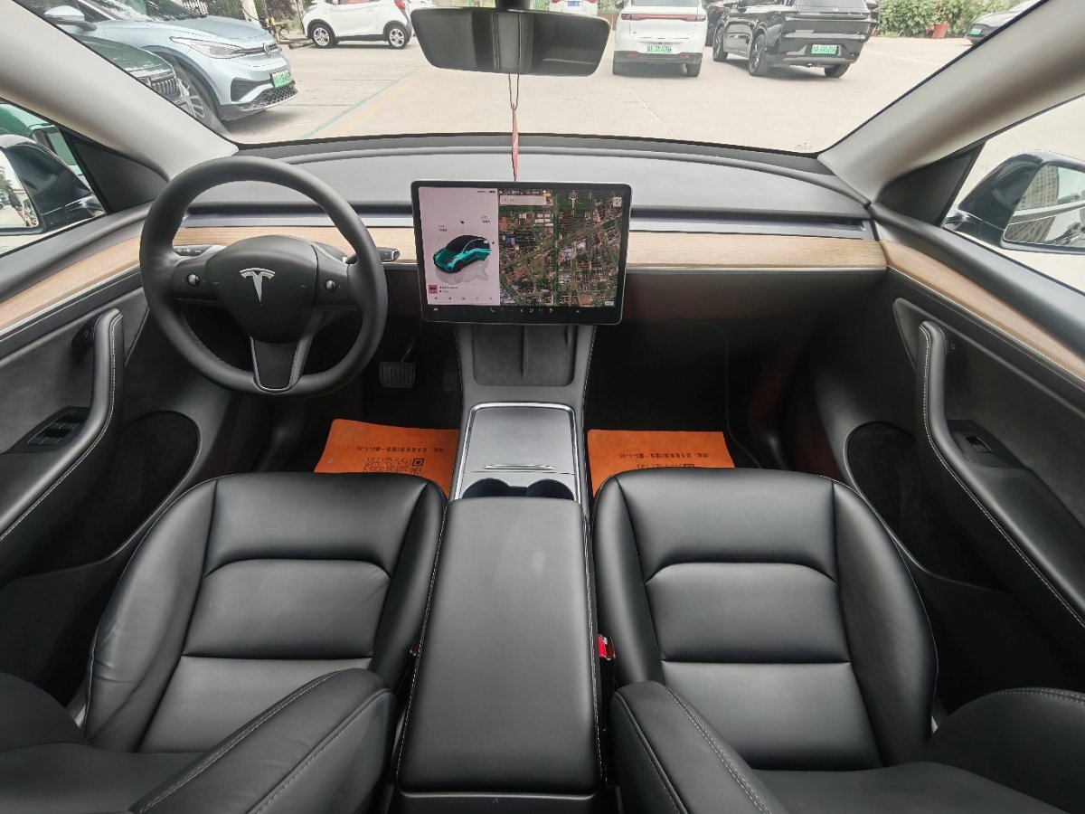 Tesla Model Y 2022 #8 Tesla Model Y 2022 car image #8