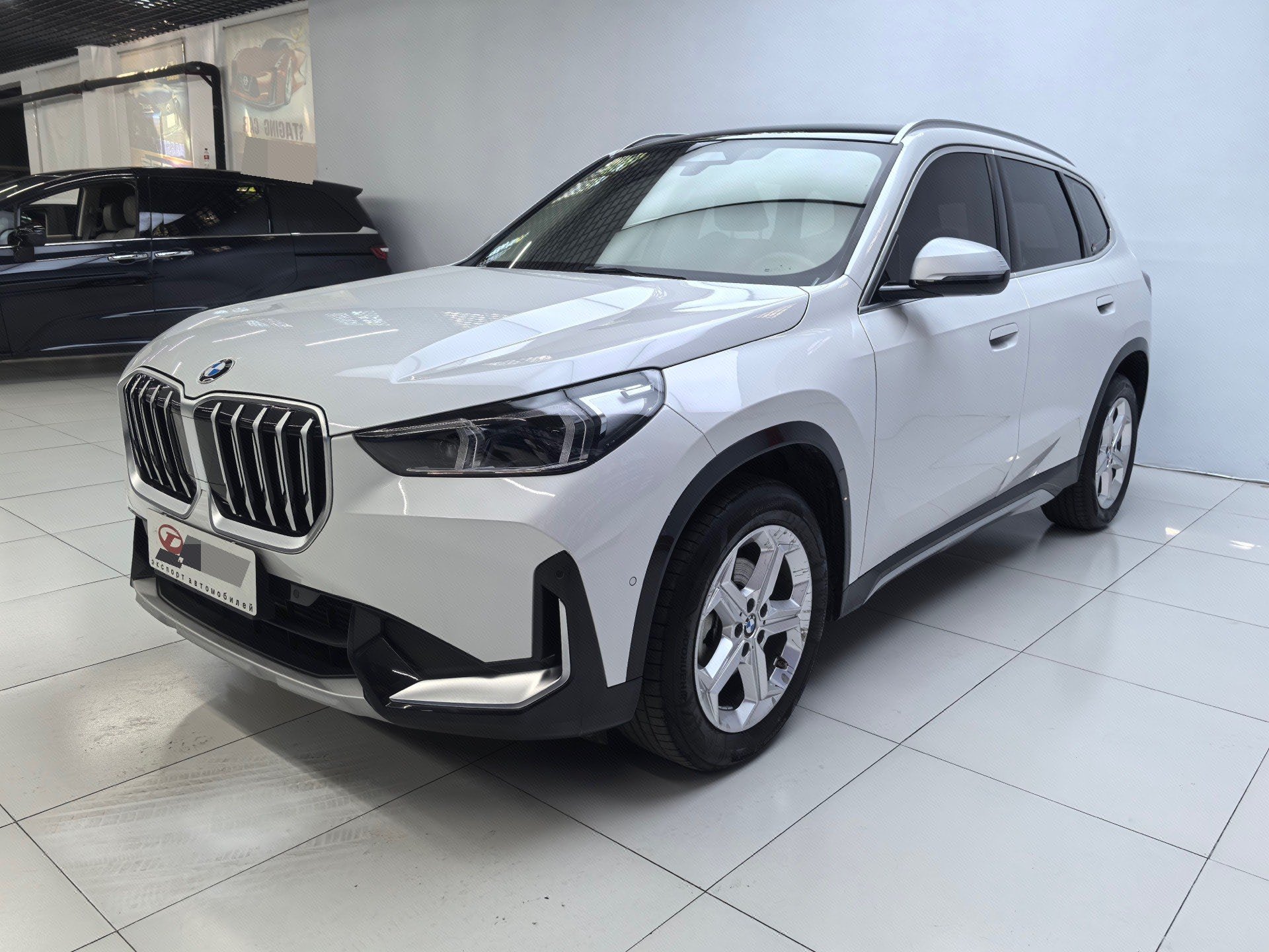 BMW X1 2023 BMW X1 2023 car image