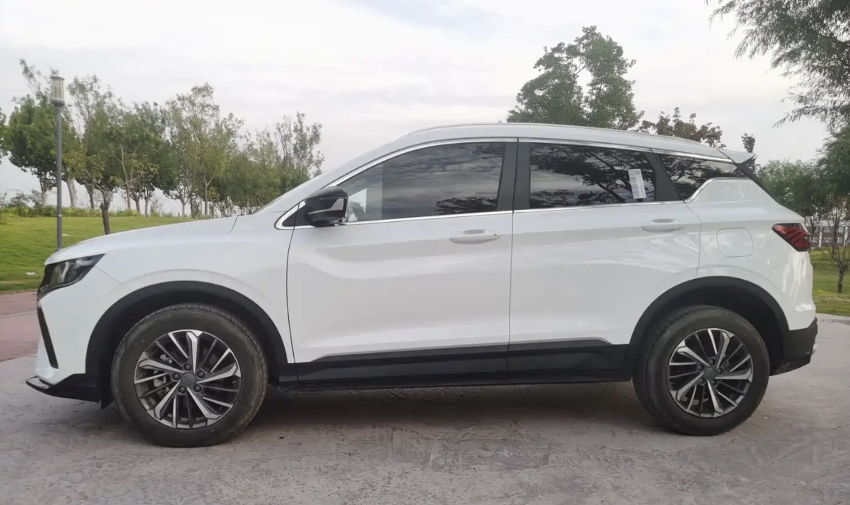 GEELY Coolray 2023 #2 GEELY Coolray 2023 imagen de coche #2